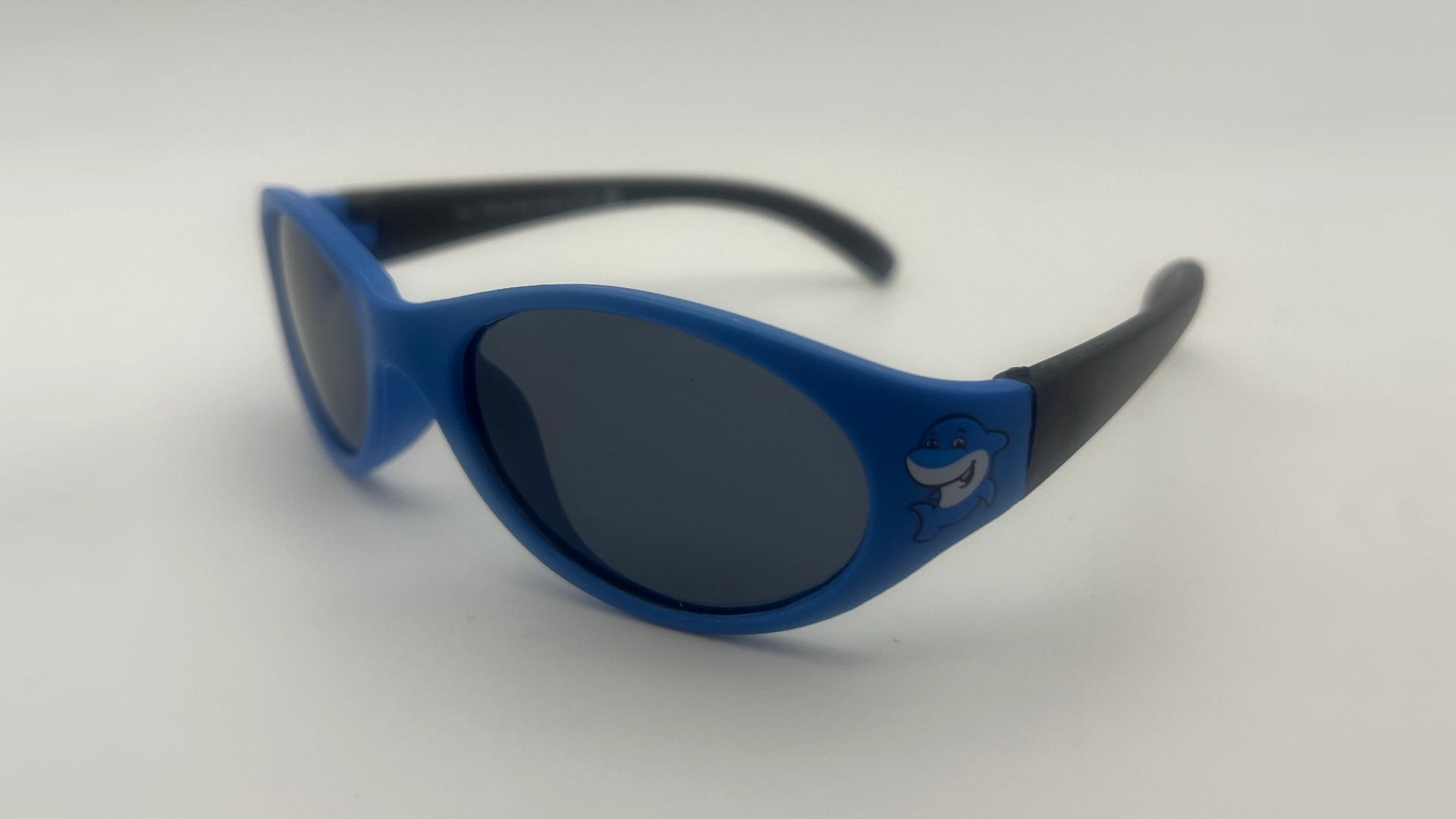 Lunettes Bébé Bleu - Cote Lunettes de soleil bébé bleu verres noirs polarisés vue cote