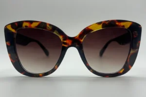 Lunettes de soleil papillon écaille verres marron dégradé vue face