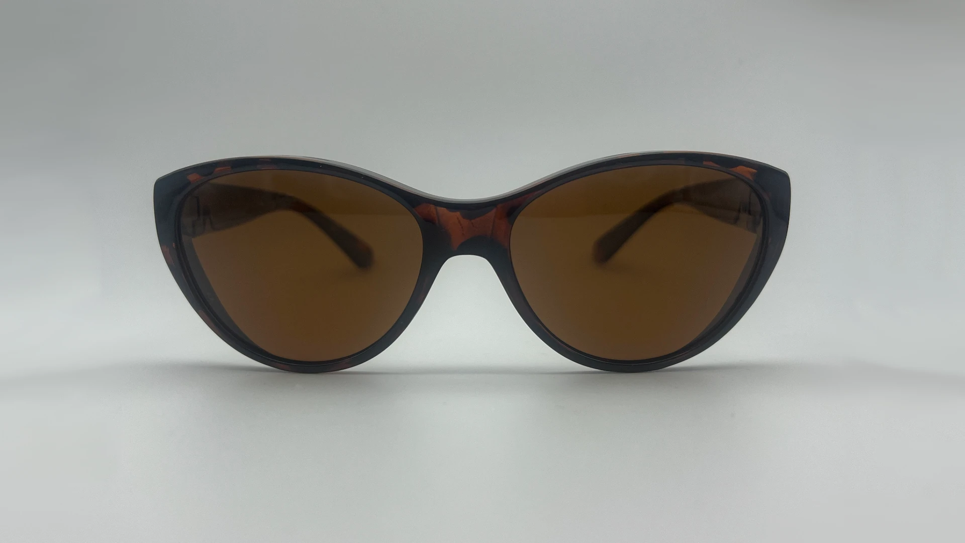 Sur-Lunettes Écaille Marron - Face Sur-lunettes de soleil écaille verres marron polarisés vue face